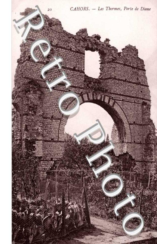 Thermes et Porte de Diane