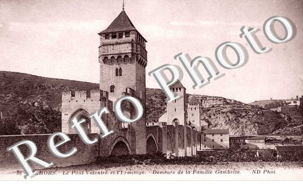 le Pont Valentre et l&#039;Ermitage, Demeure de la Famille Gambetta