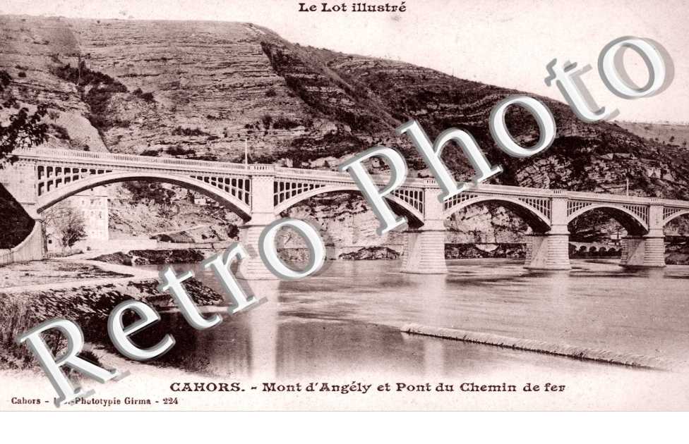 Mont d&#039;Angely et Pont du Chemin de Fer