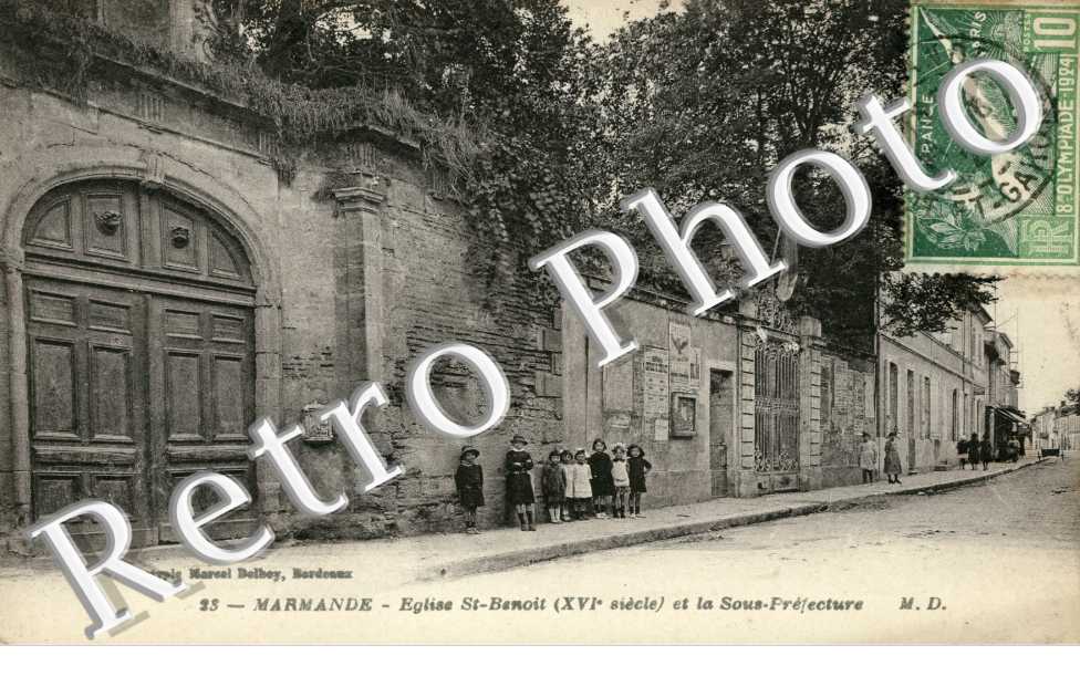 Eglise Saint-Benoit (XVIeme siecle) et la Sous-Prefecture