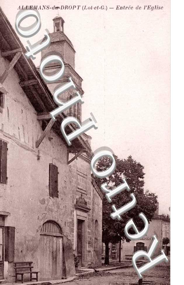 Entree de l&#039;Eglise