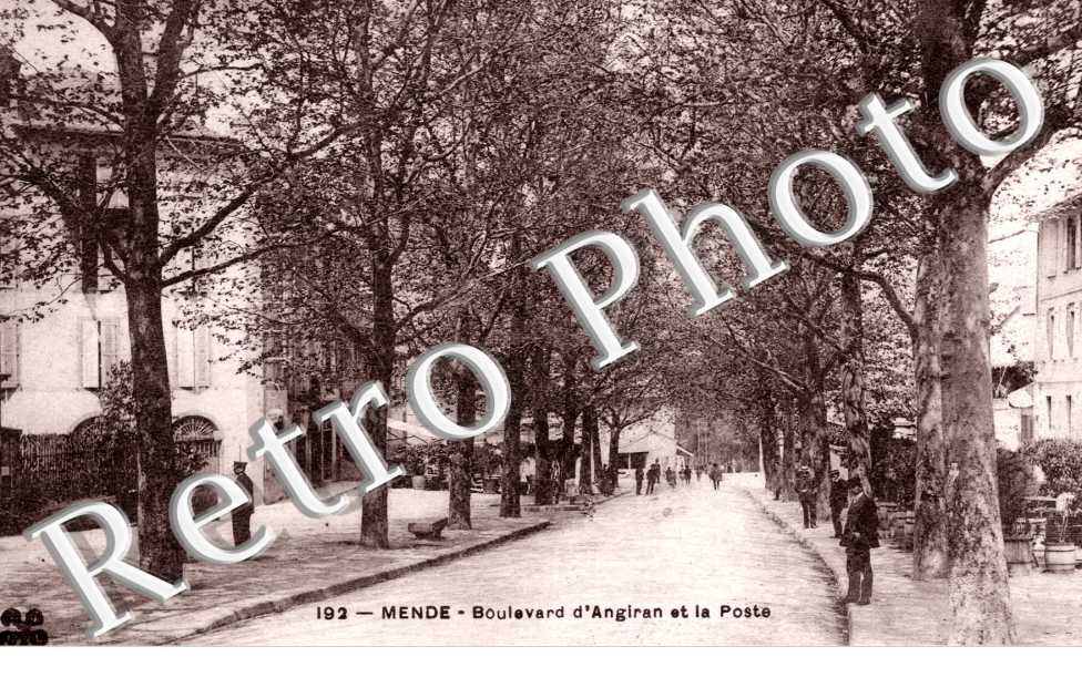 Boulevard d&#039;Angiran et la Poste