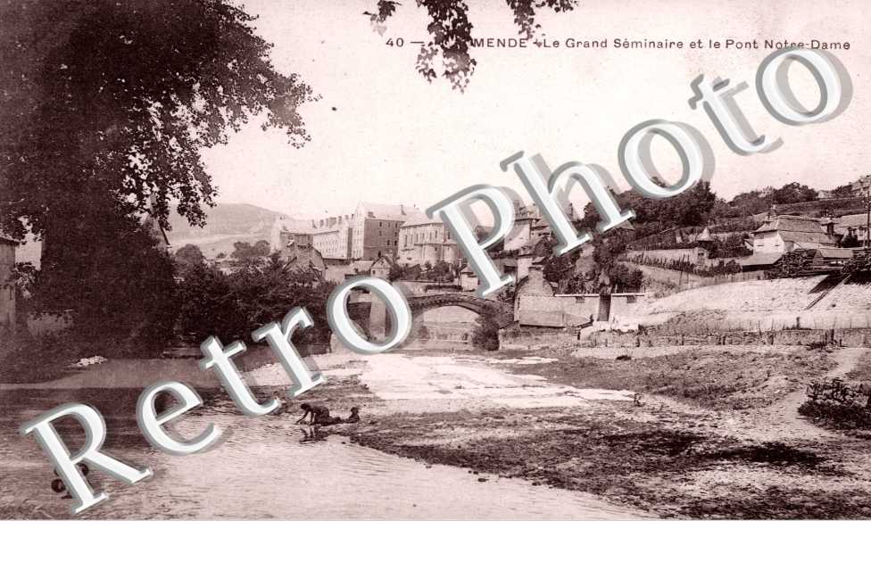 le Grand Seminaire et le Pont Notre-Dame