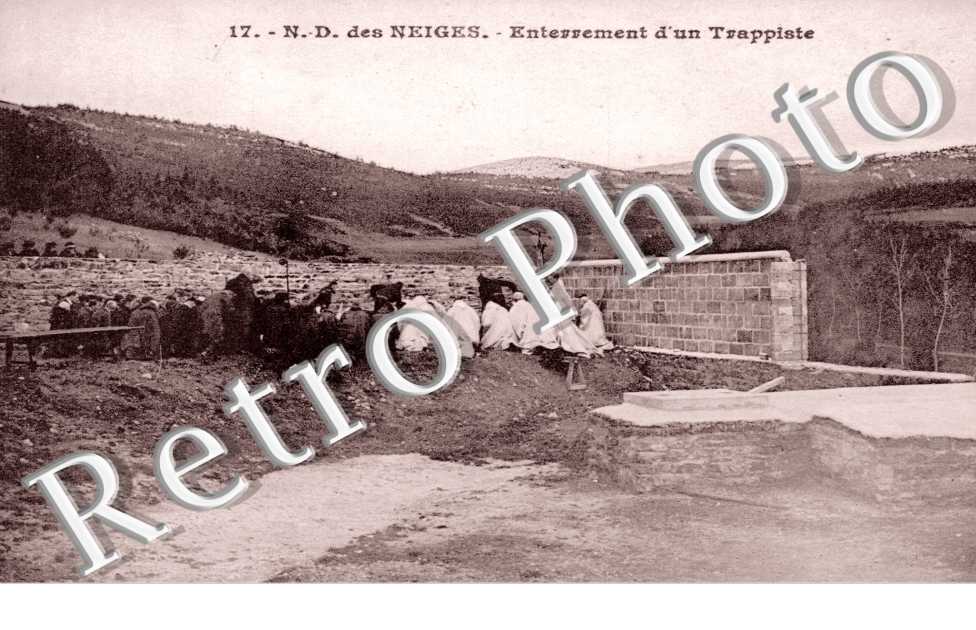 Notre Dame des Neiges, enterrement d&#039;un Trappiste