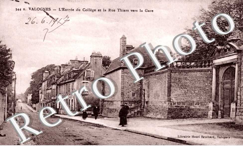 Entree du College et la Rue Thiers