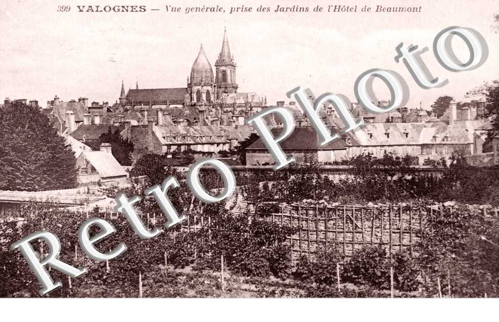 vue generale prise des jardins de l&#039;hotel de beaumont