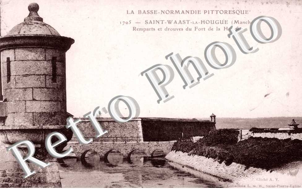 Remparts et drouves du Fort de La Hougue