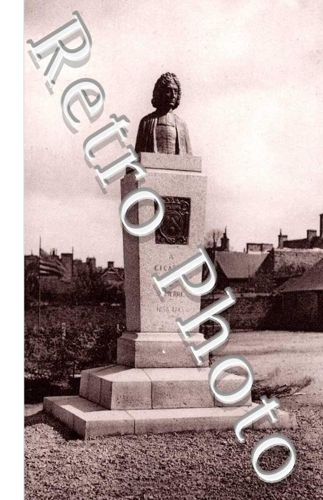 Monument 