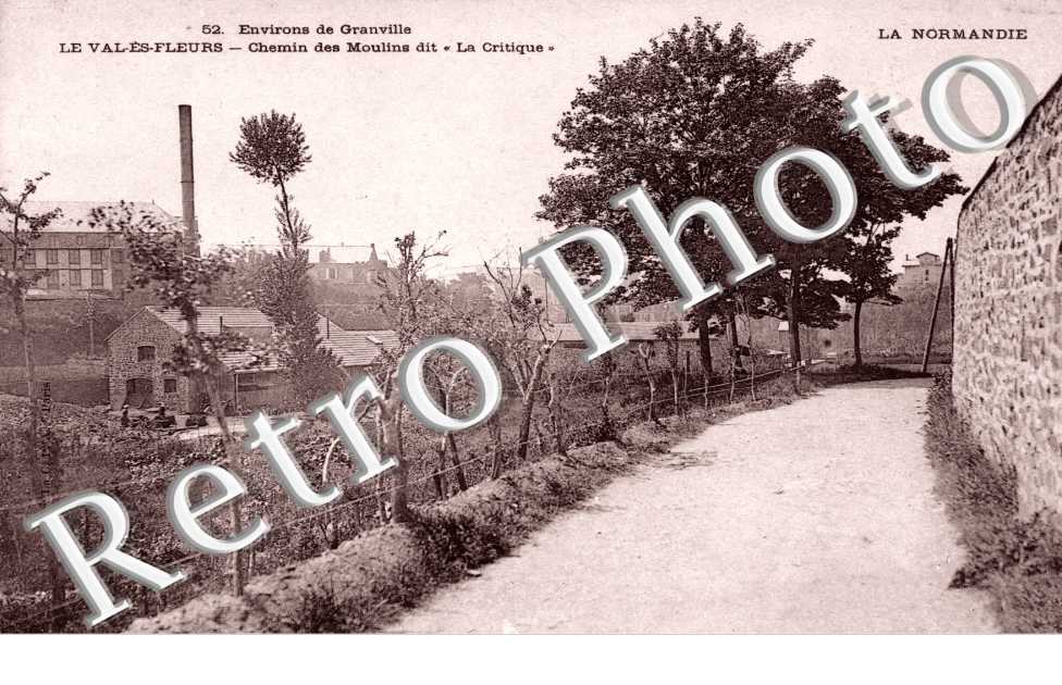 Le Val es Fleurs - Chemin des Moulins dit La Critique
