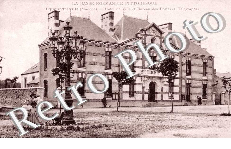 hotel de ville et bureau des postes et telegraphes