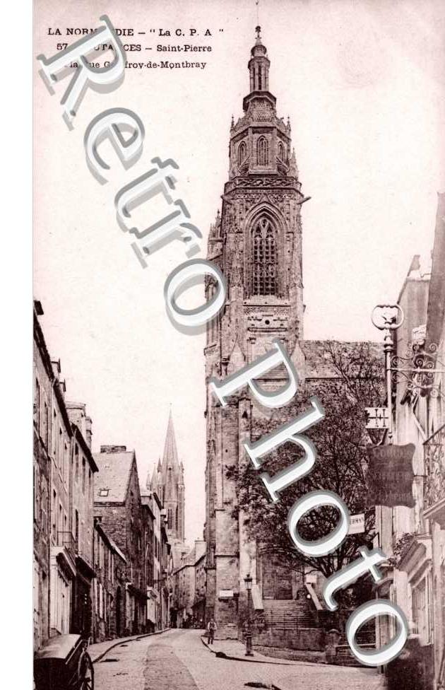 Saint Pierre et la Rue Geoffroy de Montbray
