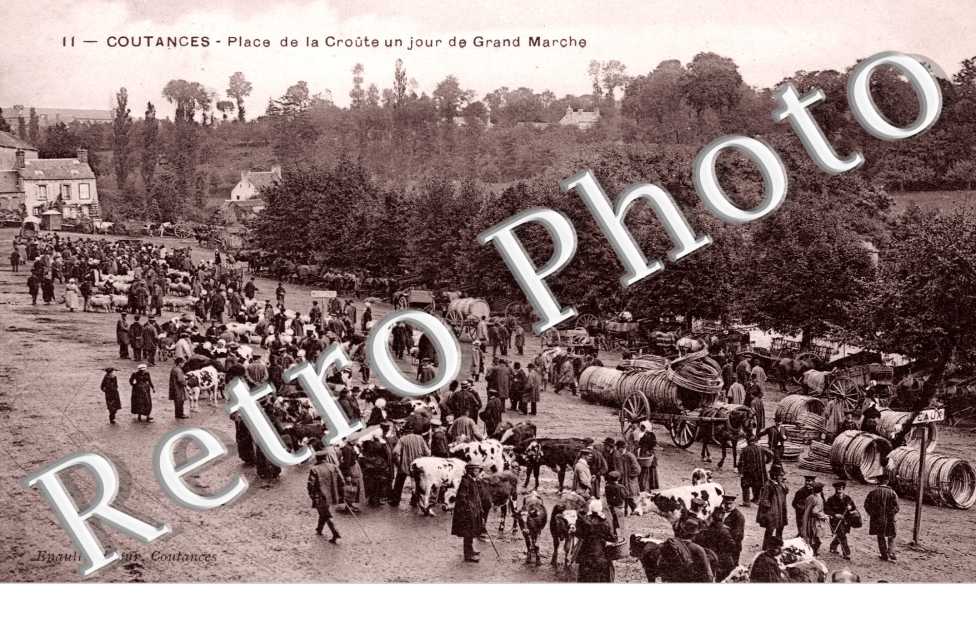 Place de la Croute un Jour de Grand Marche