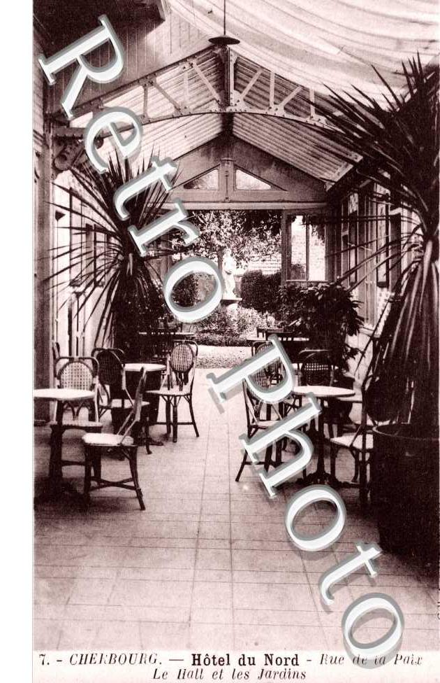 Rue de la Paix - Hotel du Nord, le Hall et les Jardins