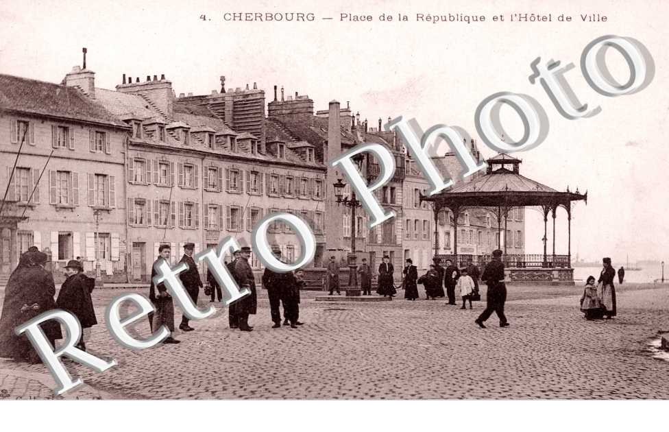 Place de la Republique et Hotel de Ville