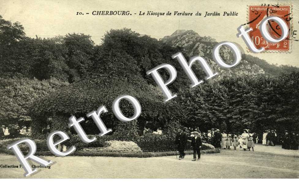 le kiosque de verdure du jardin public