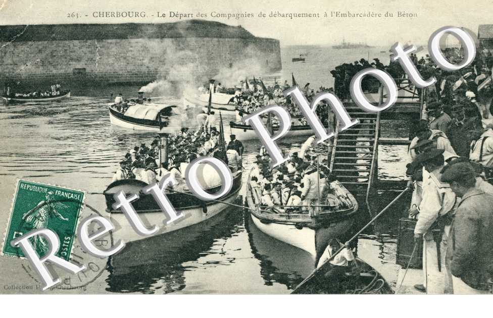 Depart des Compagnies de debarquqment a l'Embarcadere du Beton