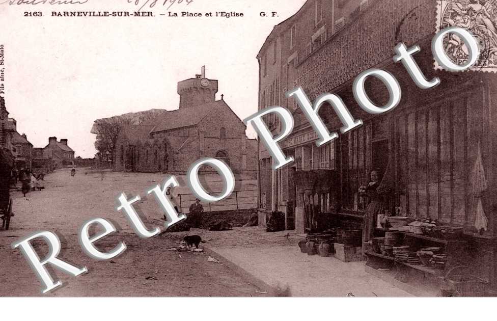 Barneville - la place et l&#039;eglise