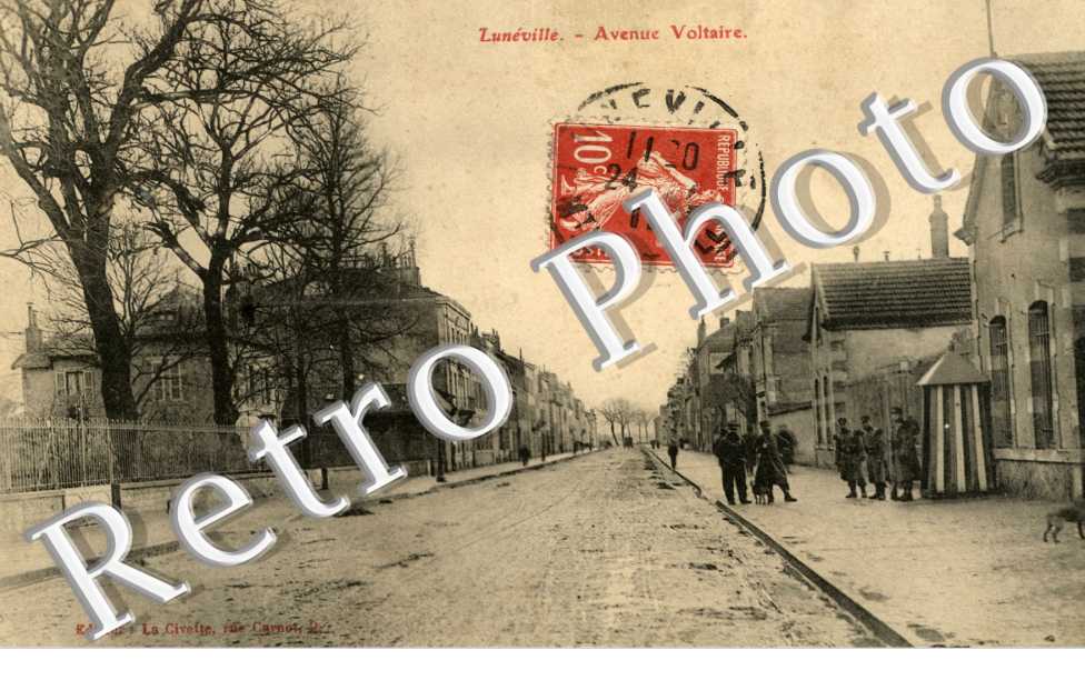 Avenue Voltaire