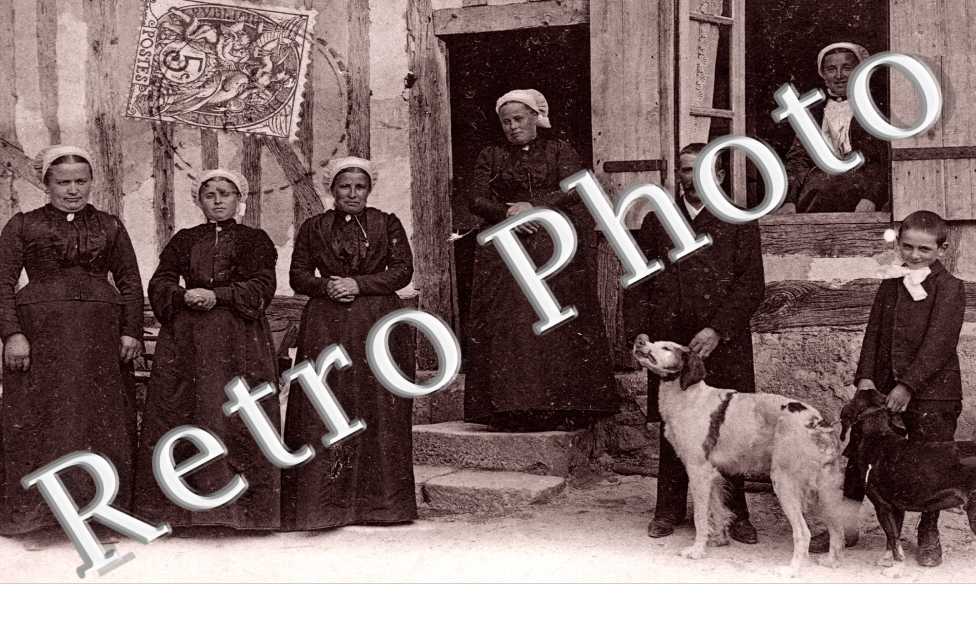 Solognot et Solognotes en toilette de fete