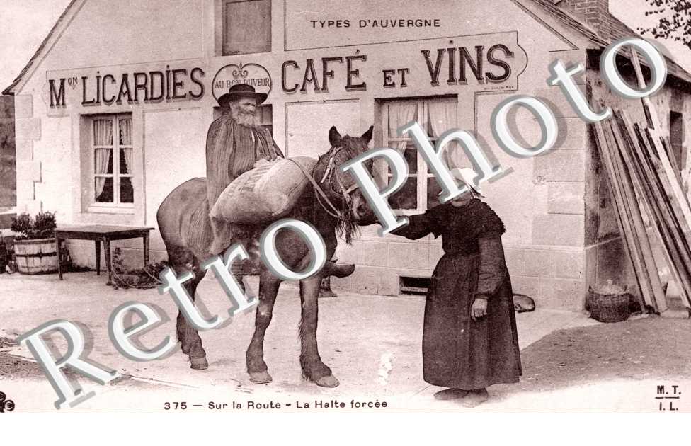 Types d'Auvergne - Sur la route - la halte forcee