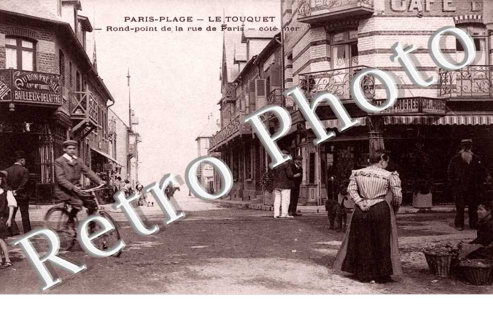 Rond point de la rue de Paris