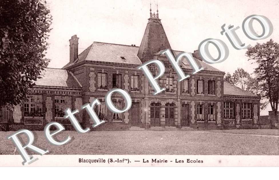 La Mairie, les Ecoles