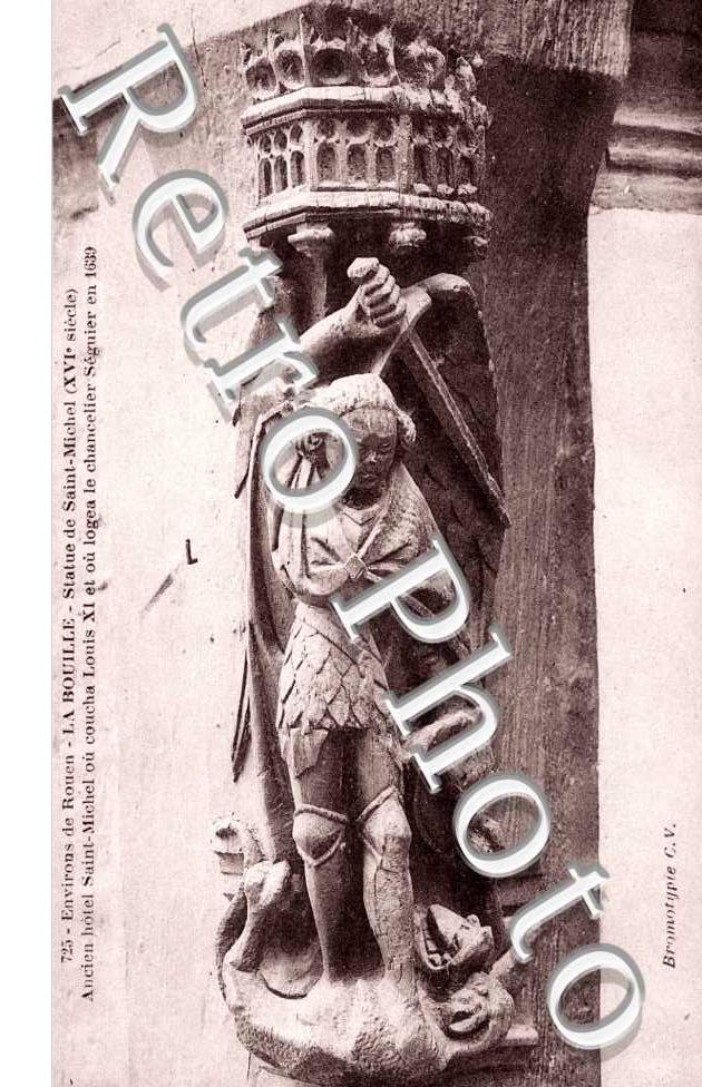 Statue de Saint Michel