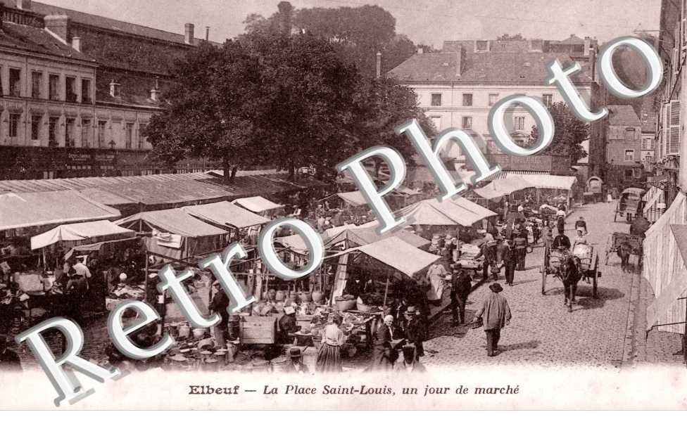 la place saint louis un jour de marche