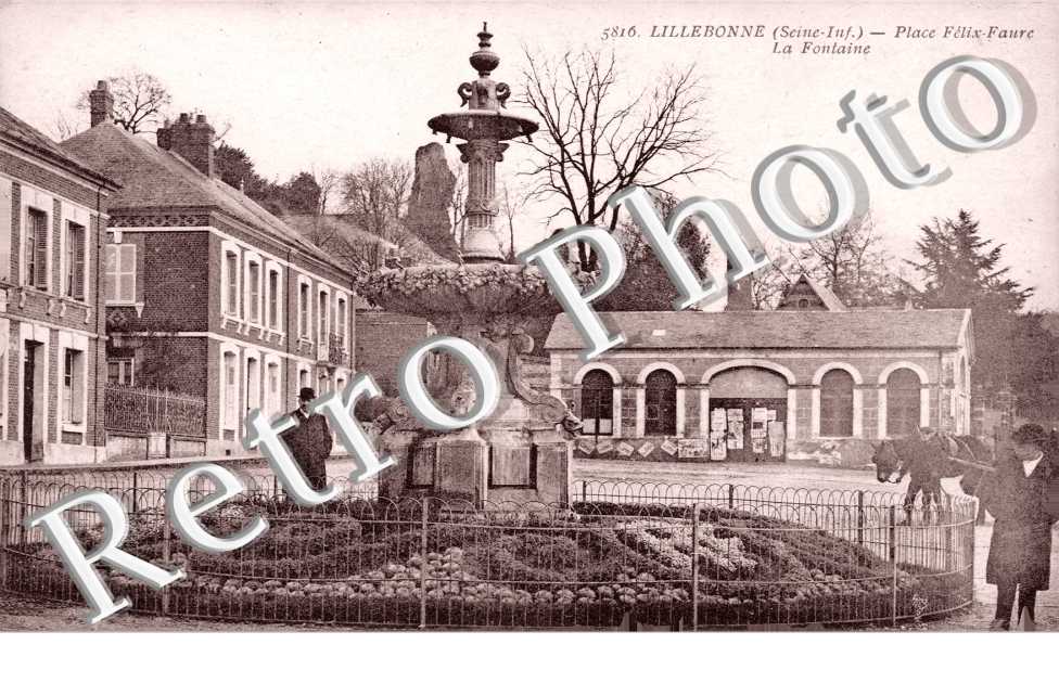 Place Felix Faure - la Fontaine