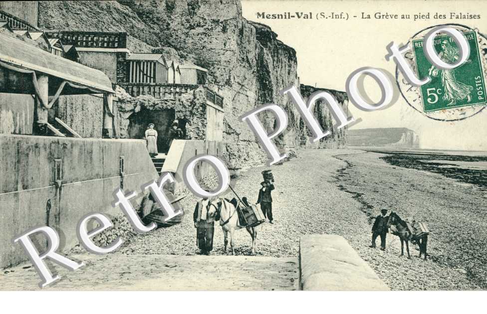 la Greve au pied des Falaises