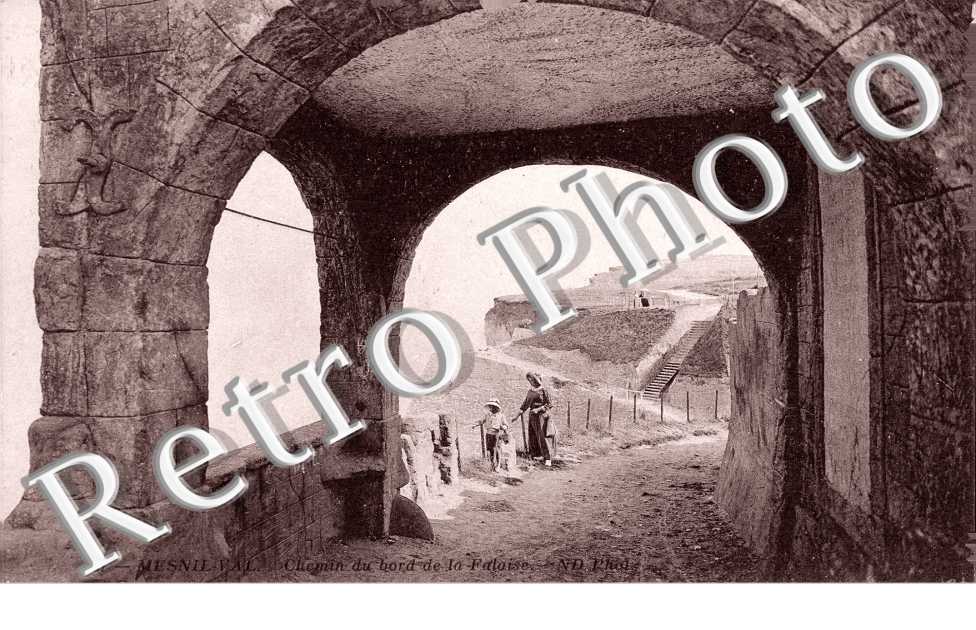 Chemin du bout de la Falaise