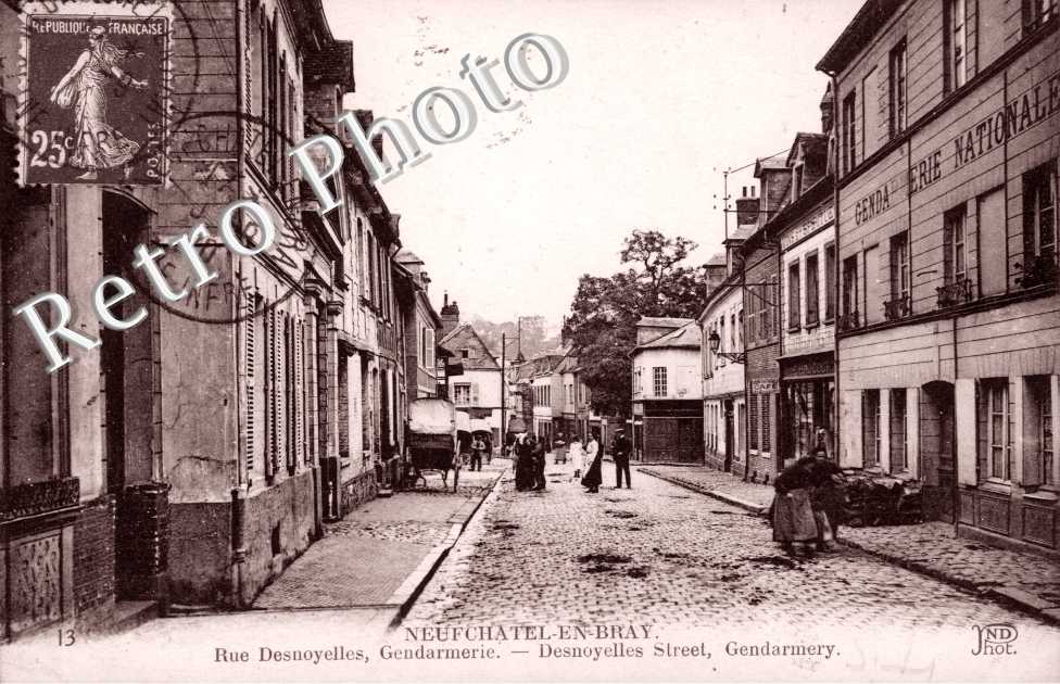 Rue Desnoyelles, Gendarmerie