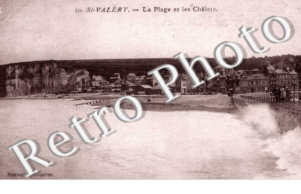 La plage et les chalets