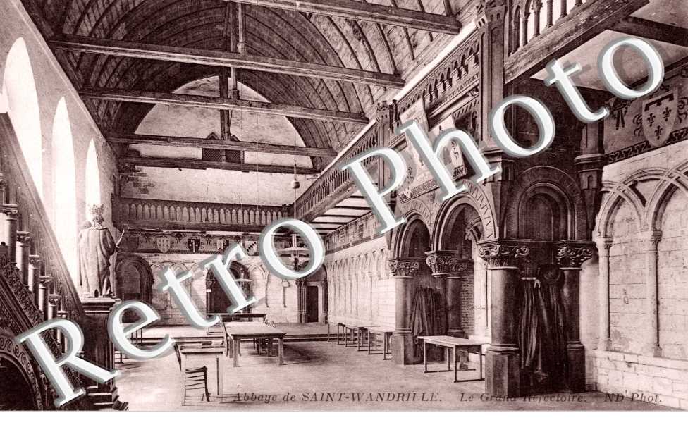 L&#039;abbaye Le grand refectoire