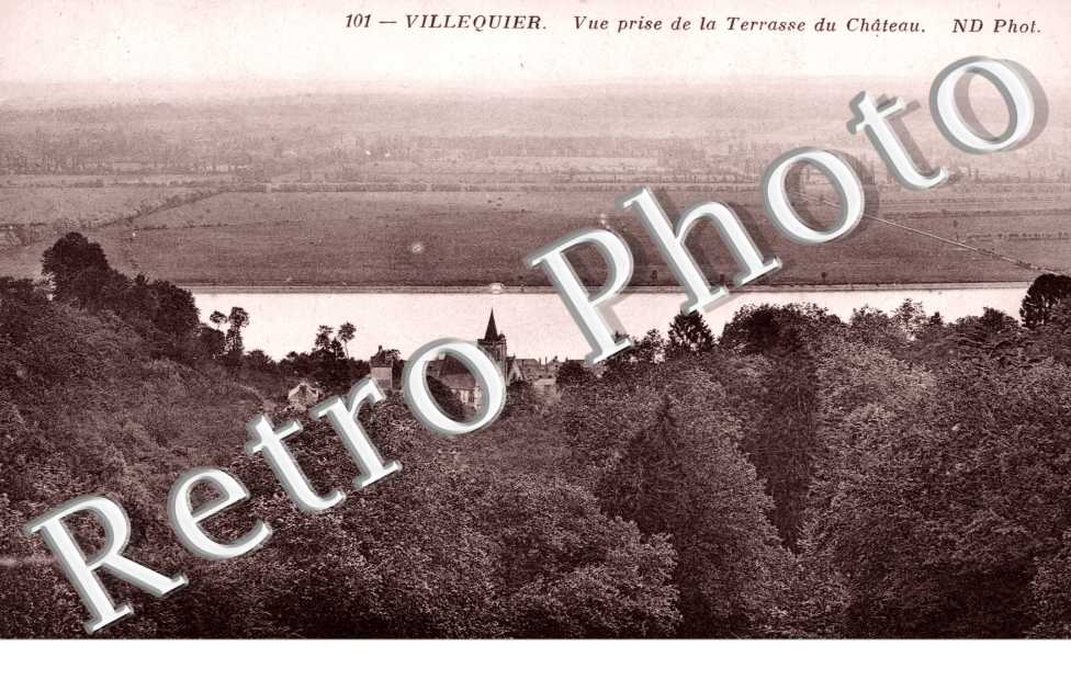 Vue prise de la Terrasse du Chateau