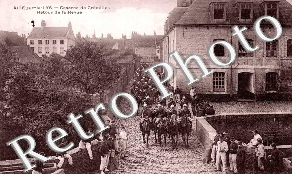 caserne de Cremilles  Retour de la revue