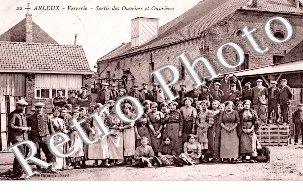 Verrerie Sortie des ouvriers et ouvrieres