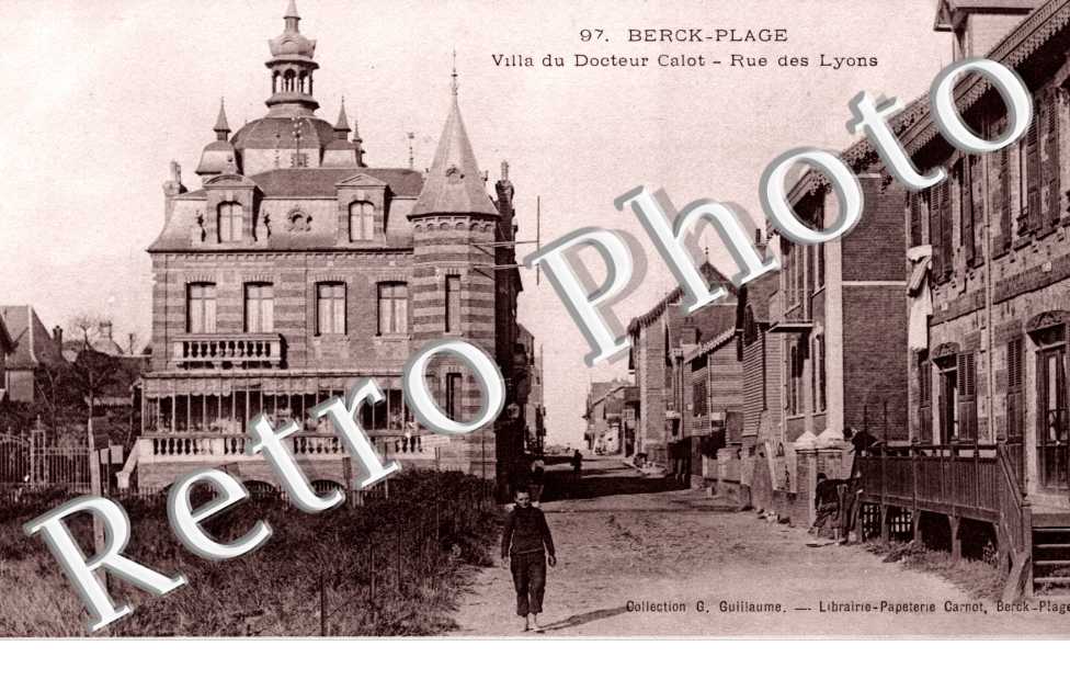 Rue des Lyons Villa du Docteur Calot - 