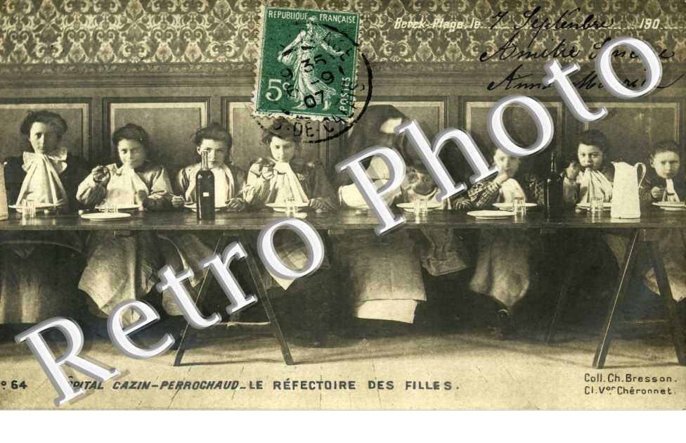 Hopital Cazin-Perrochaud - le refectoire des filles