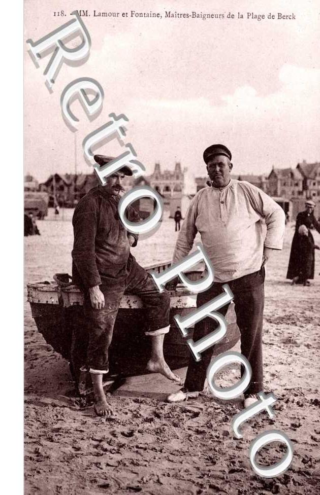 MM. Lamour et Fontaine, Maitres-Baigneurs de la plage de Berck
