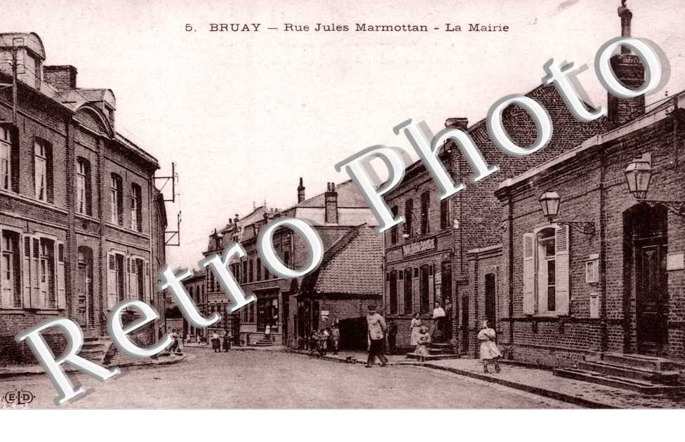 RUE Jules Marmottan, la Mairie 