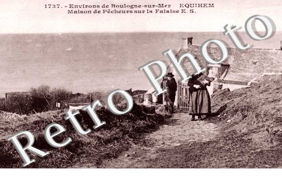 Maison de Pecheurs sur la Falaise
