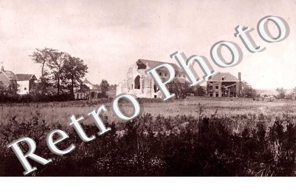 ( ruines )