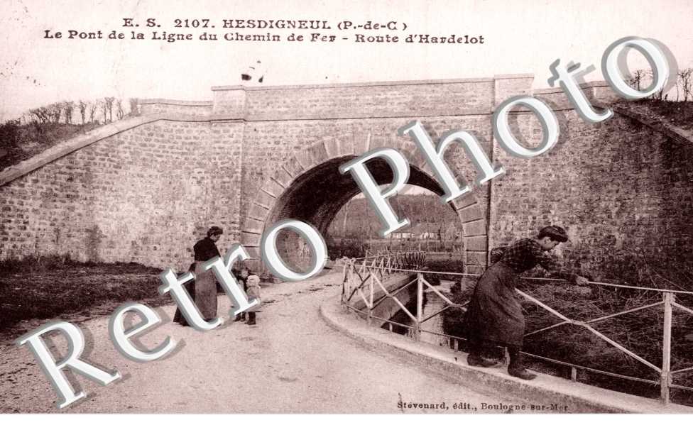 le pont de la ligne de chemin de fer