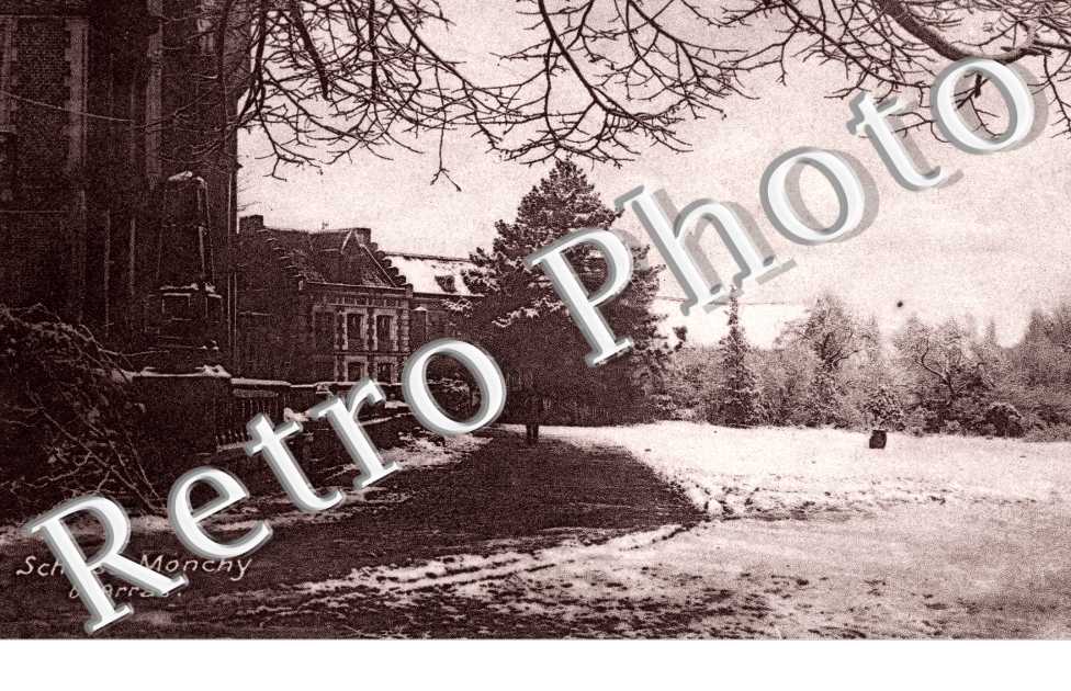 schloss bei Monchy