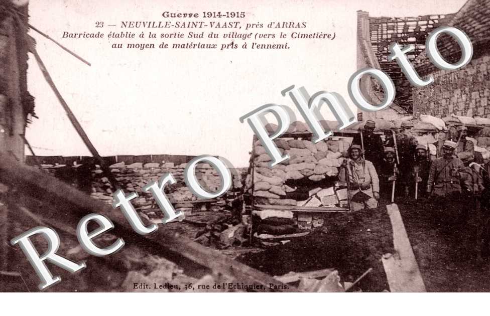 Barricade etablie a la sortie Sud du village