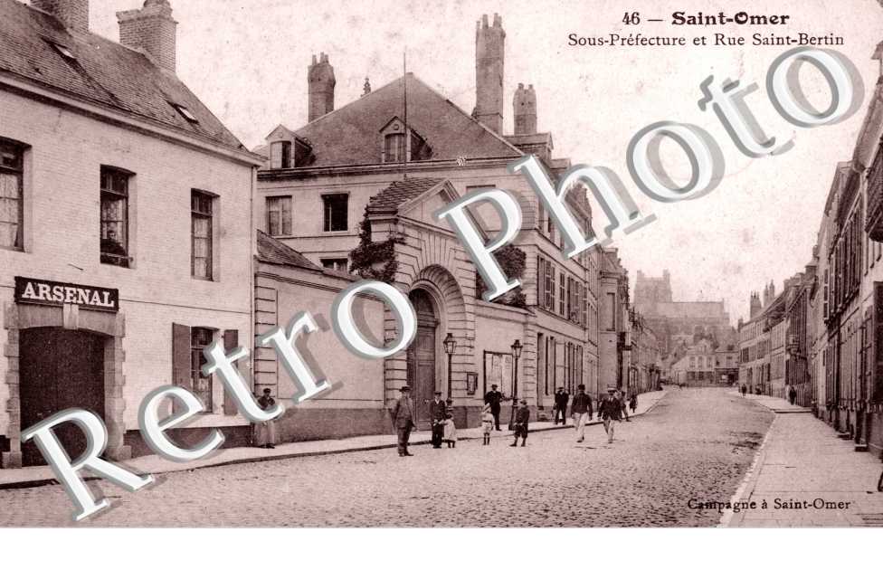 Sous prefecture et rue Saint-Bertin