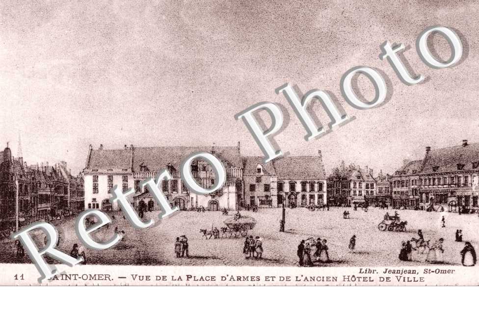 Vue de la place d'Armes et de l'ancien hotel de ville