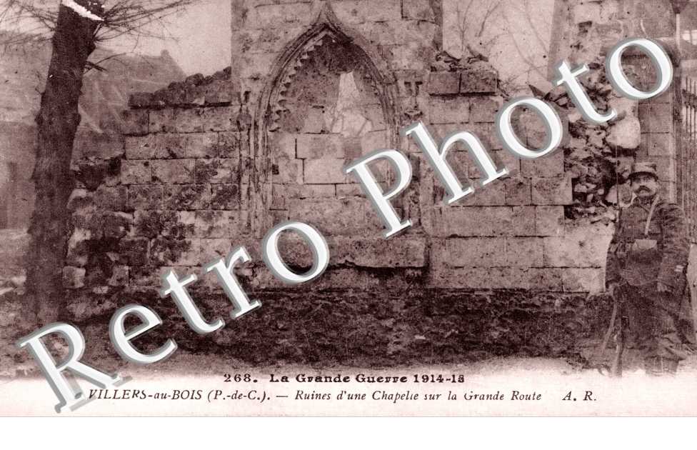 Ruines d&#039;une chapelle sur la grande route