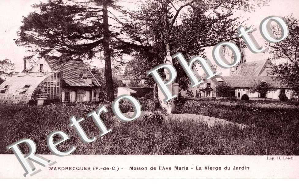 Maison de l&#039;Ave Maria - La vierge du jardin